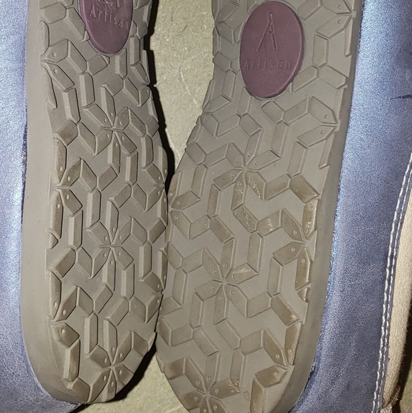 Clark's Artisan collection shoes - Picture 2 of 6